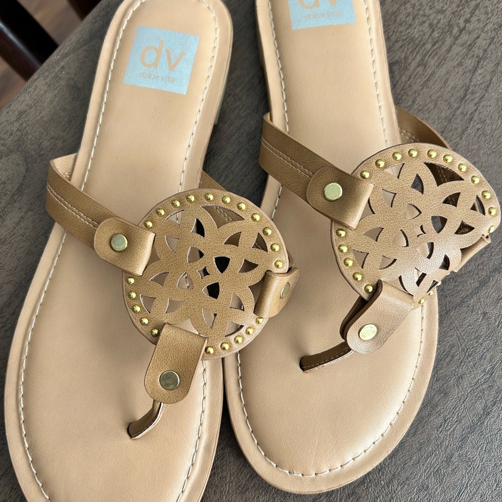DV Tan Leather Sandals with Cutout Design